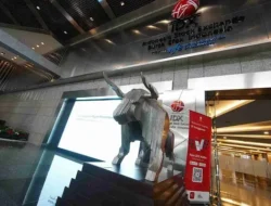 Lonjakan IHSG ke 8.859 Meski 10 Saham Tekan Pasar